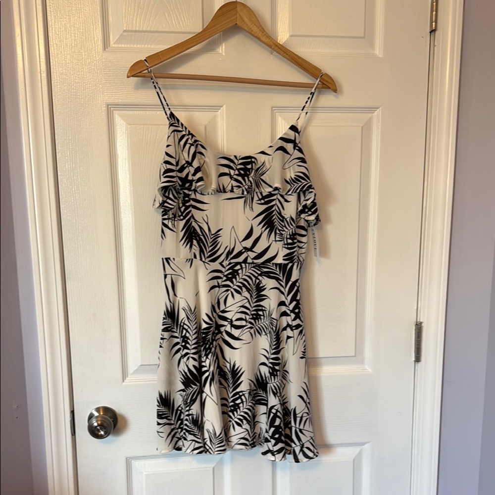 NWT—Black and White Beachy Women's Dress